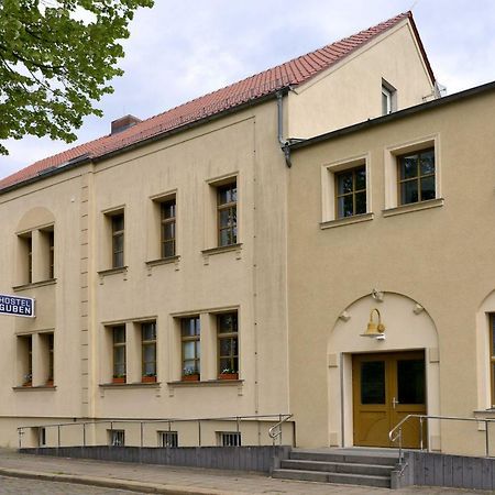 Hostel In Губен Екстериор снимка