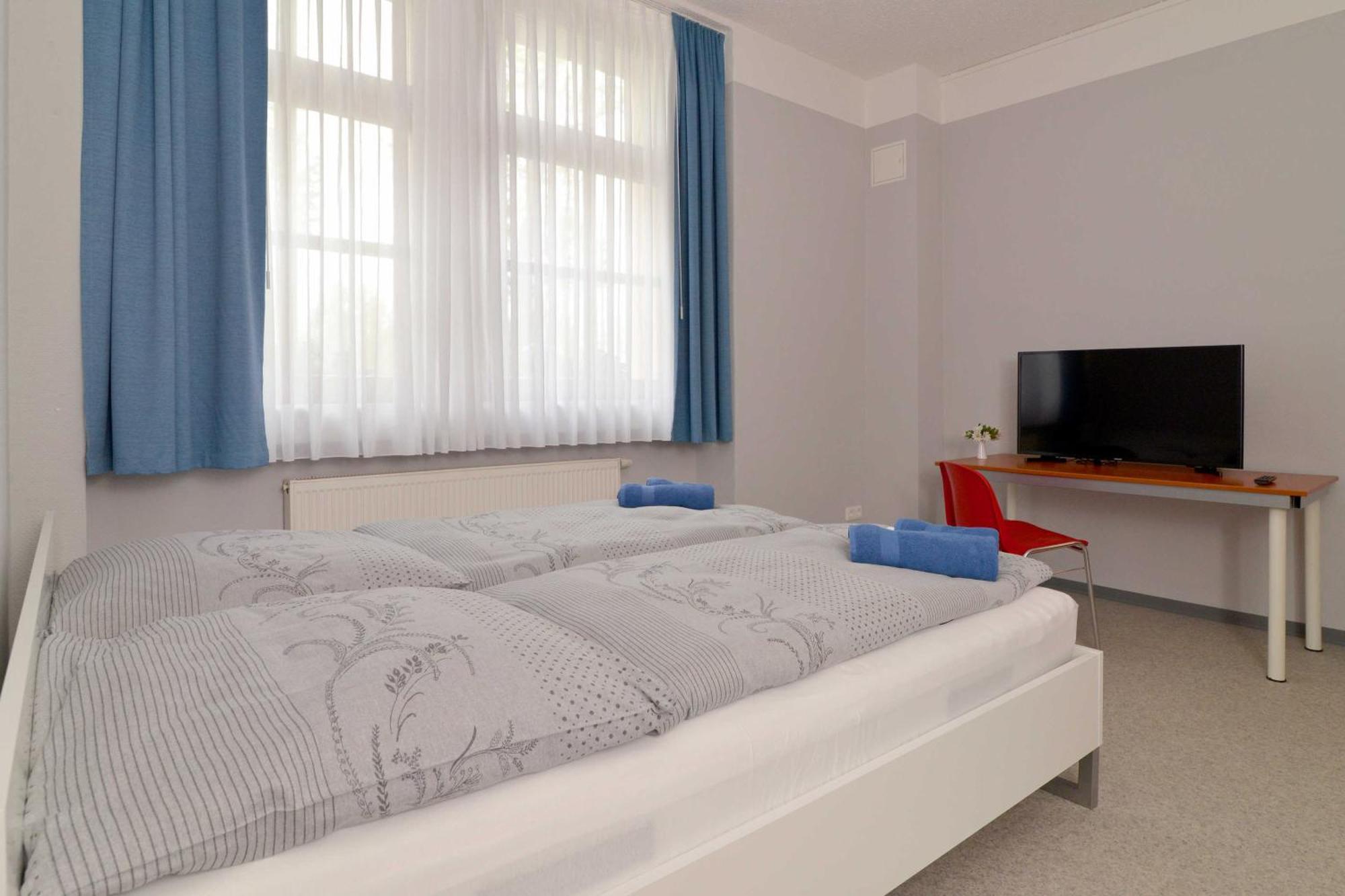 Hostel In Губен Екстериор снимка