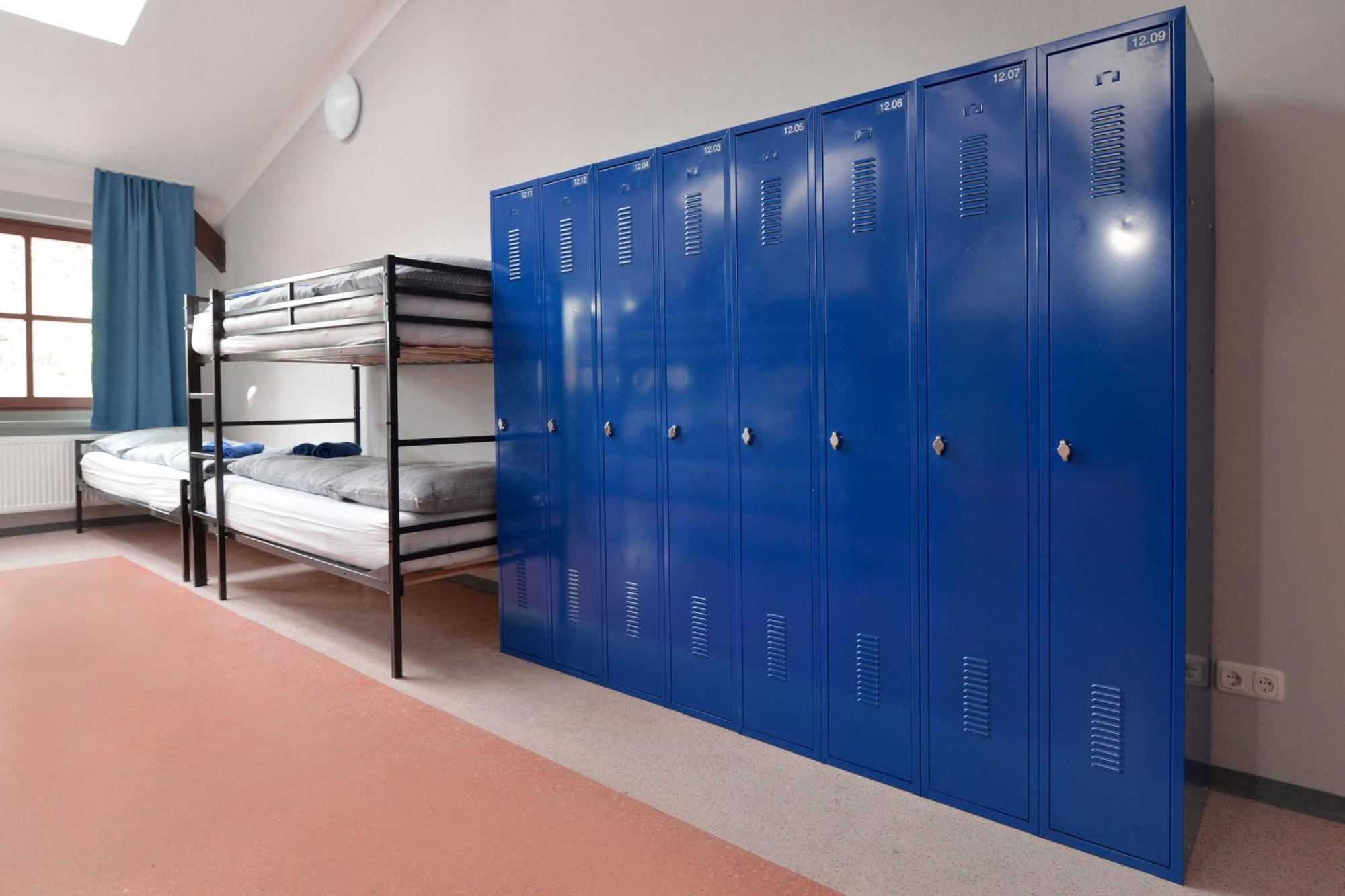 Hostel In Губен Екстериор снимка