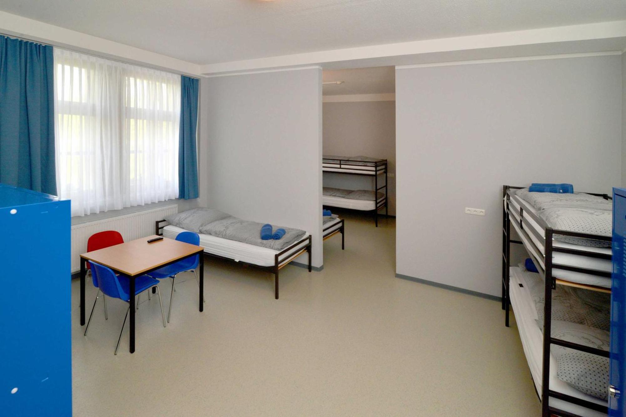 Hostel In Губен Екстериор снимка