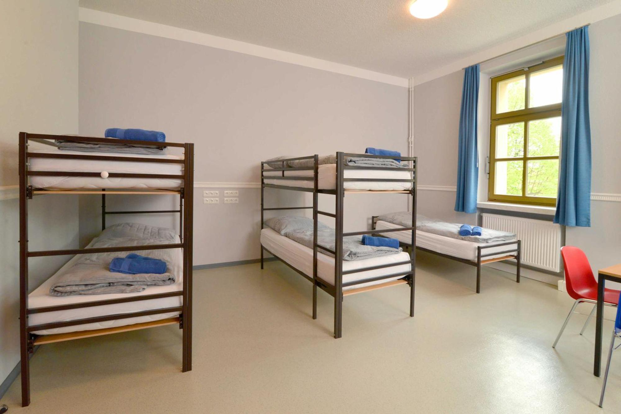 Hostel In Губен Екстериор снимка