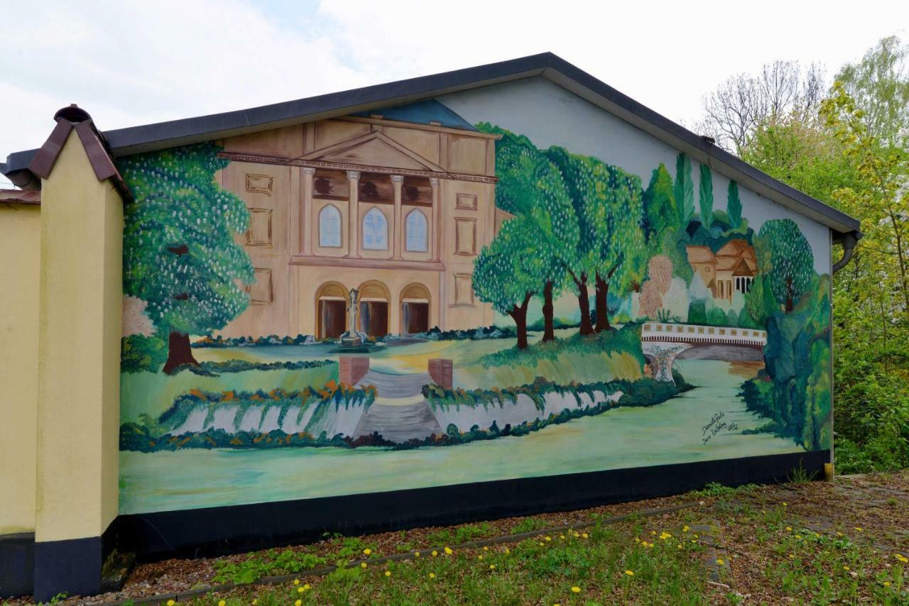 Hostel In Губен Екстериор снимка